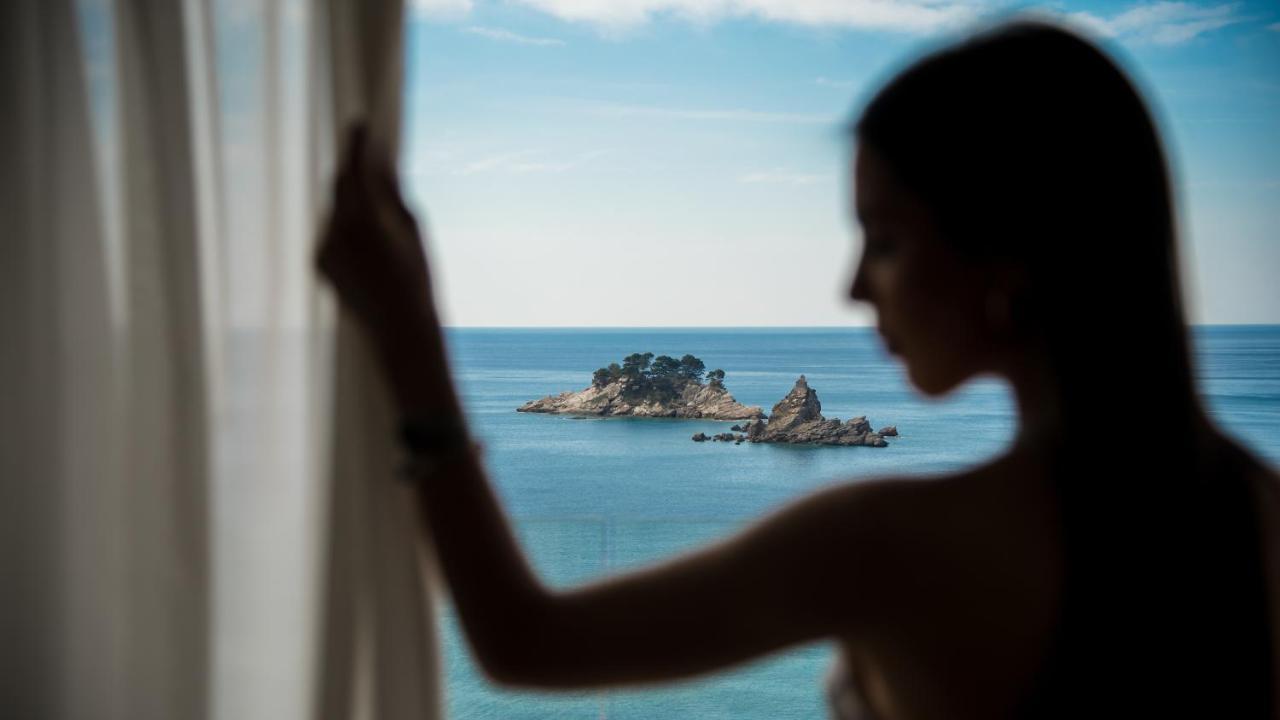 Hotel Ami Budva Petrovac Kültér fotó
