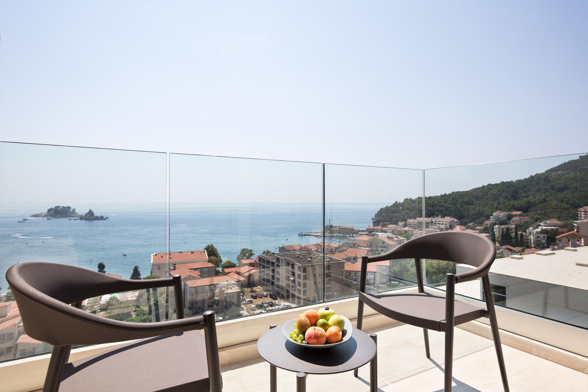 Hotel Ami Budva Petrovac Kültér fotó